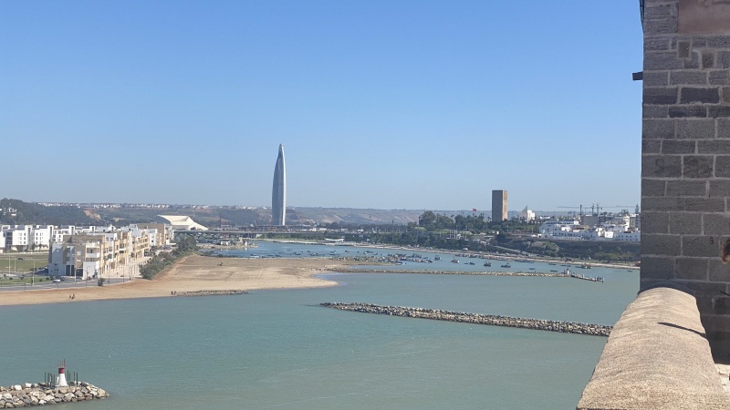 Mohamed-VI.-Turm zwischen Rabat und Salé