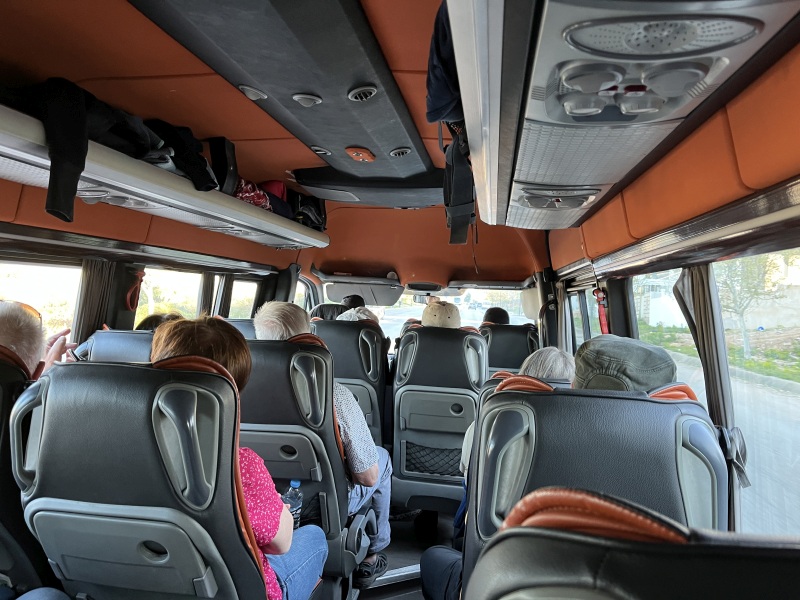 Gruppe im Bus